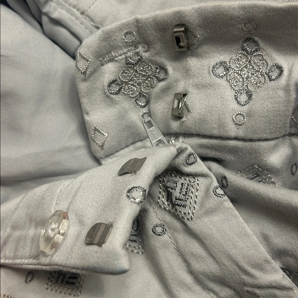 White House Black Market Gray Embroidered WHBM Women's 5” Shorts 10 - Picture 10 of 13